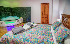 Lovely Apartment In La Omañuela With Kitchen